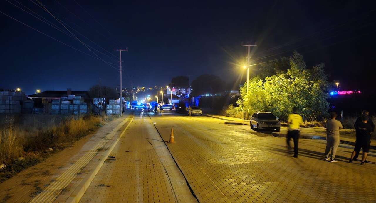 Dört kişilik aileye otomobil çarptı! 5 yaşındaki Masal Çelik öldü 2
